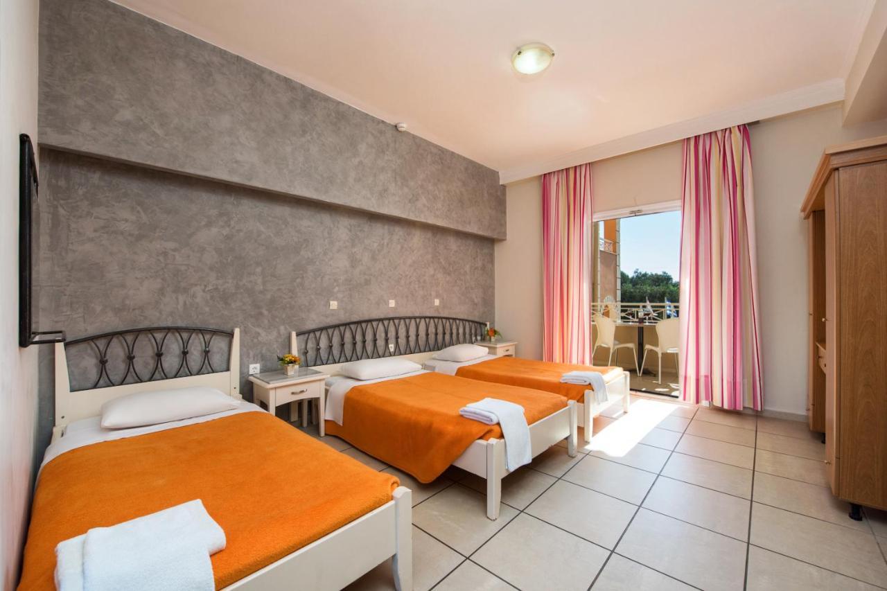 Kavos Plaza Hotel Esterno foto