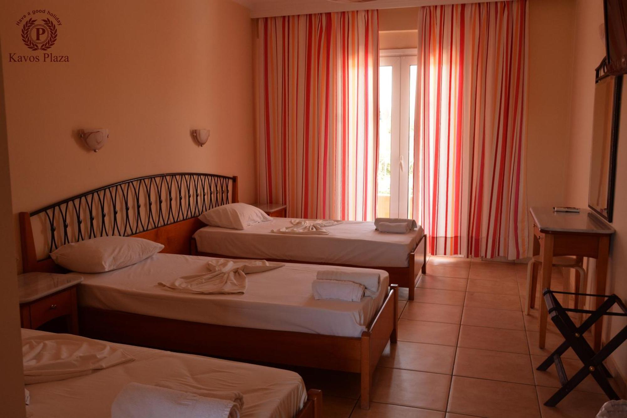 Kavos Plaza Hotel Esterno foto