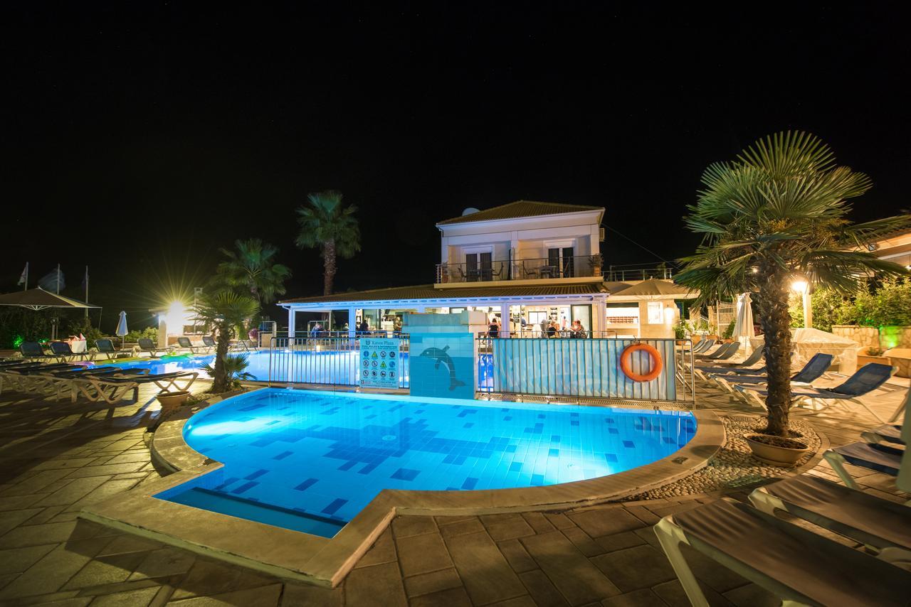 Kavos Plaza Hotel Esterno foto